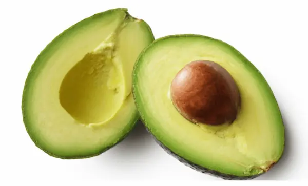 Bucățele de avocado (după 8 luni)