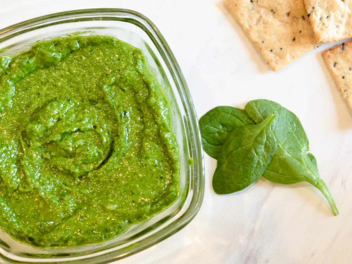 Piure de spanac cu cartof și unt