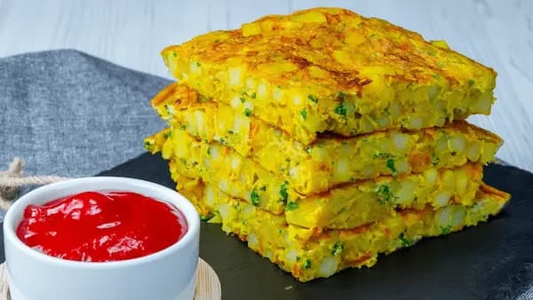 Omletă cu cartofi și cașcaval